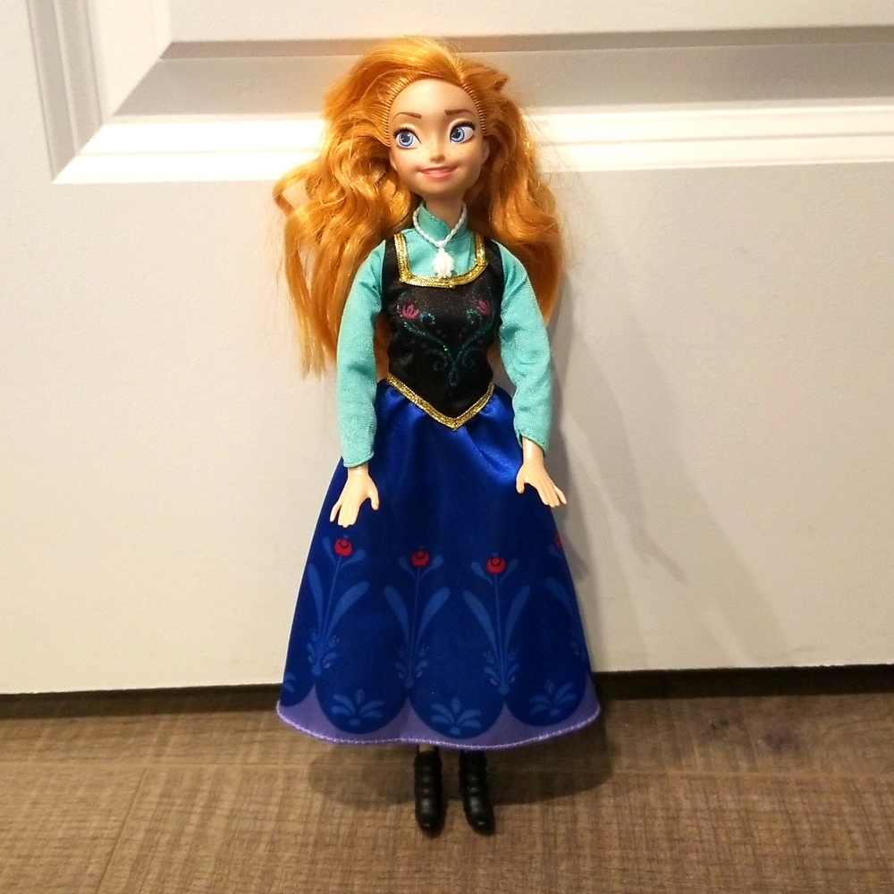 Anna Princess - Picture 2 of 3